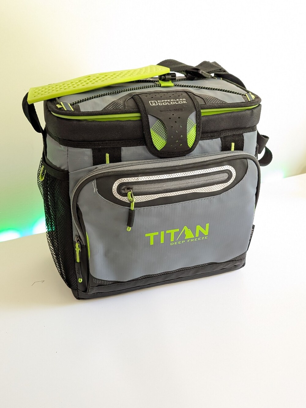 Titan Gray and Lime Insulated Cooler Carry Bag